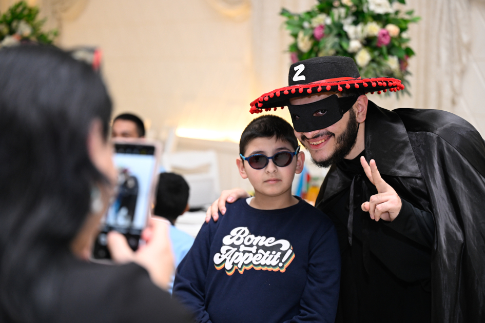 On December 24-25, 2024, a New Year's celebration was organized for children under the age of 18 with visual impairments and disabilities living in Baku and Absheron.