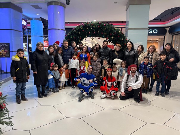 A celebration was organized on January 13 for children with visual impairment and disabilities under the age of 18 living in Sumgayit.