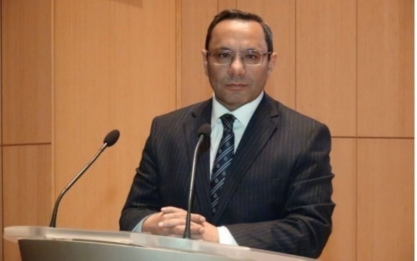{"en":"\u201cHeyd\u0259r \u018fliyev xalq\u0131m\u0131z\u0131n s\u0259daq\u0259t, h\u0259mr\u0259ylik v\u0259 v\u0259t\u0259np\u0259rv\u0259rlik simvoludur\u201d","az":"\u201cHeyd\u0259r \u018fliyev xalq\u0131m\u0131z\u0131n s\u0259daq\u0259t, h\u0259mr\u0259ylik v\u0259 v\u0259t\u0259np\u0259rv\u0259rlik simvoludur\u201d","ru":"\u201cHeyd\u0259r \u018fliyev xalq\u0131m\u0131z\u0131n s\u0259daq\u0259t, h\u0259mr\u0259ylik v\u0259 v\u0259t\u0259np\u0259rv\u0259rlik simvoludur\u201d"}